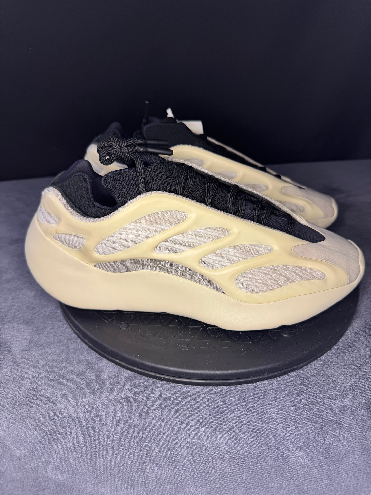 Yeezy 700 V3 ‘Azael’